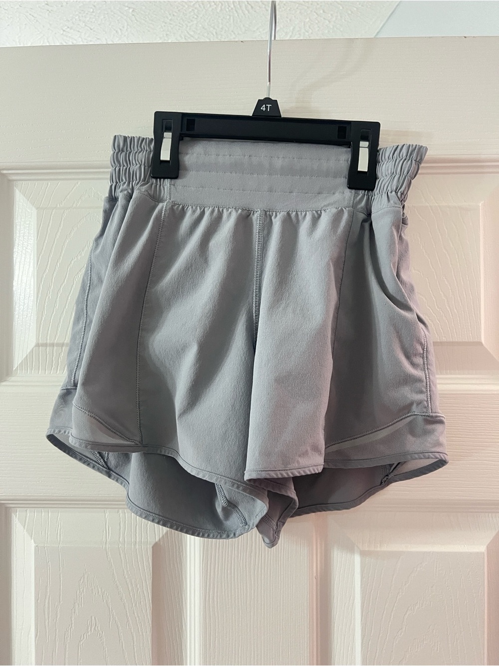 Authentic light gray lululemon hotty hot shorts size 2 4’ inseam